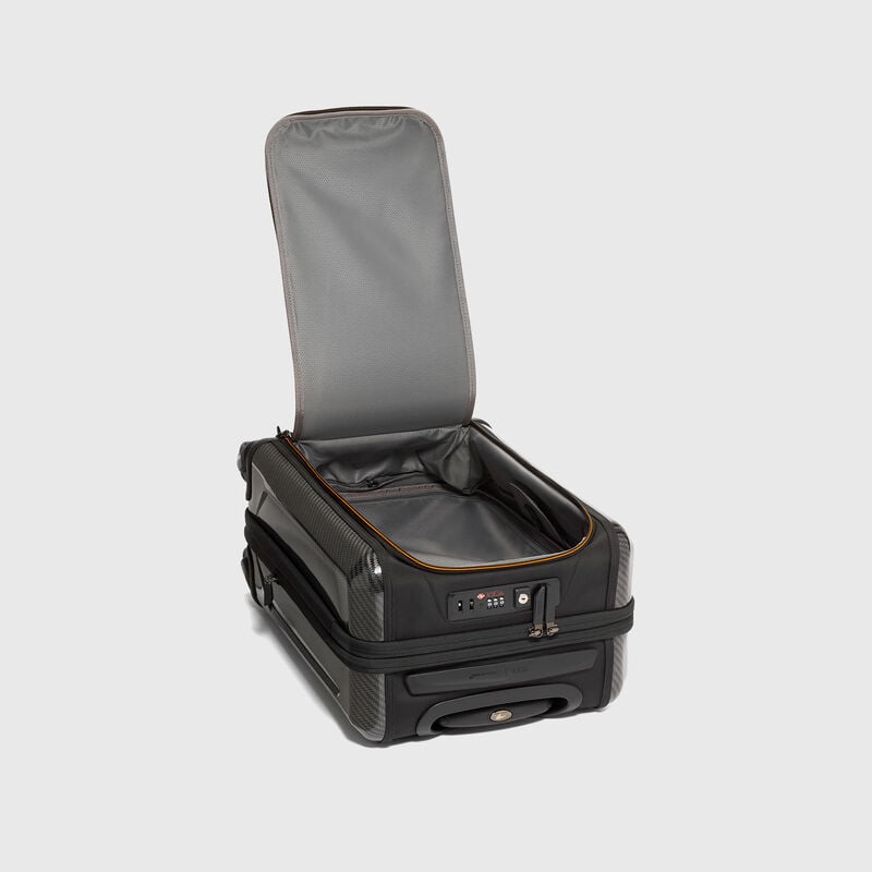 MCLAREN TUMI AERO INTL EXP 4 WHL - black