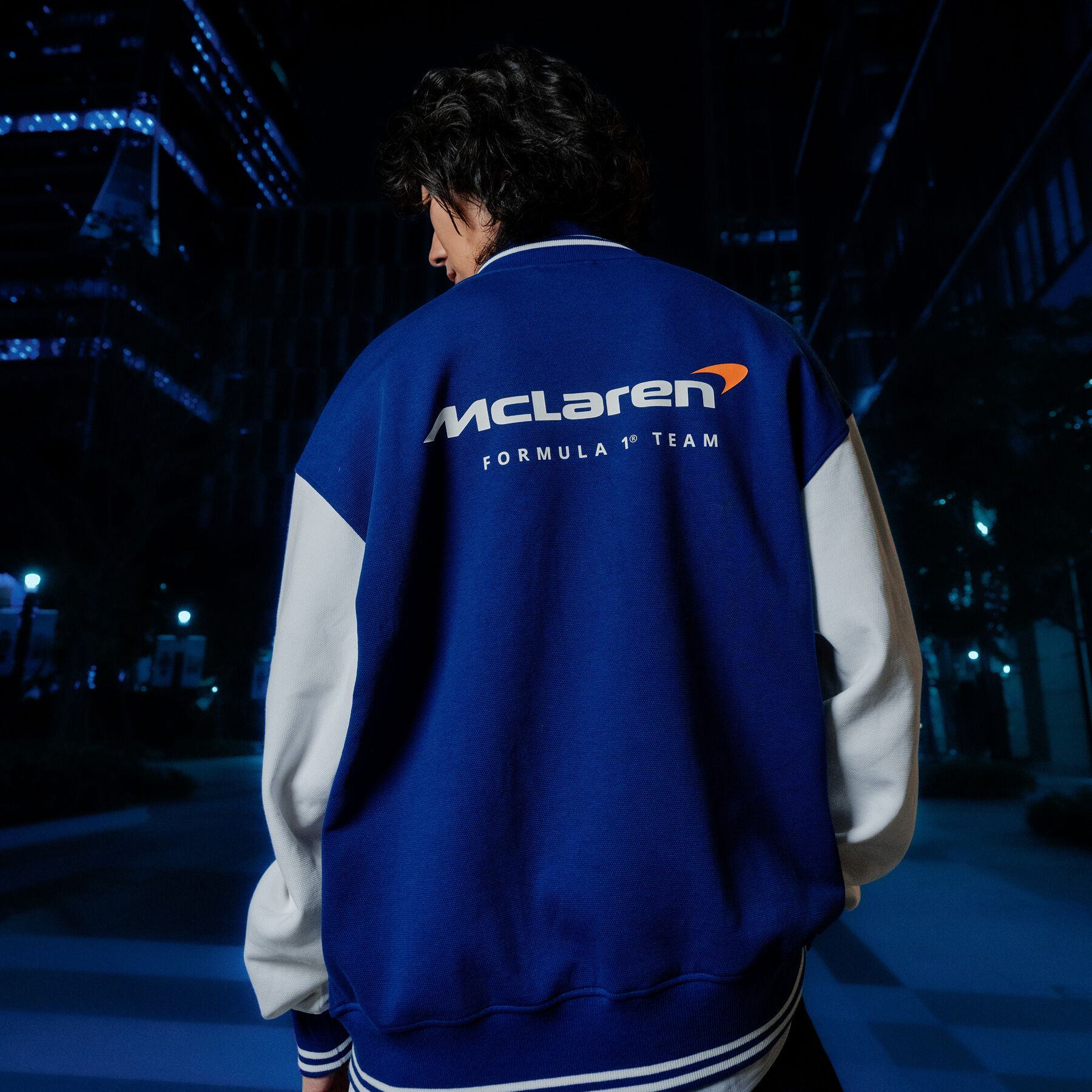 family japan ナイロンジャケット　11747391 ポーカーズ 2026 Team Singapore Track Jacket Men midnightindigo | McLaren